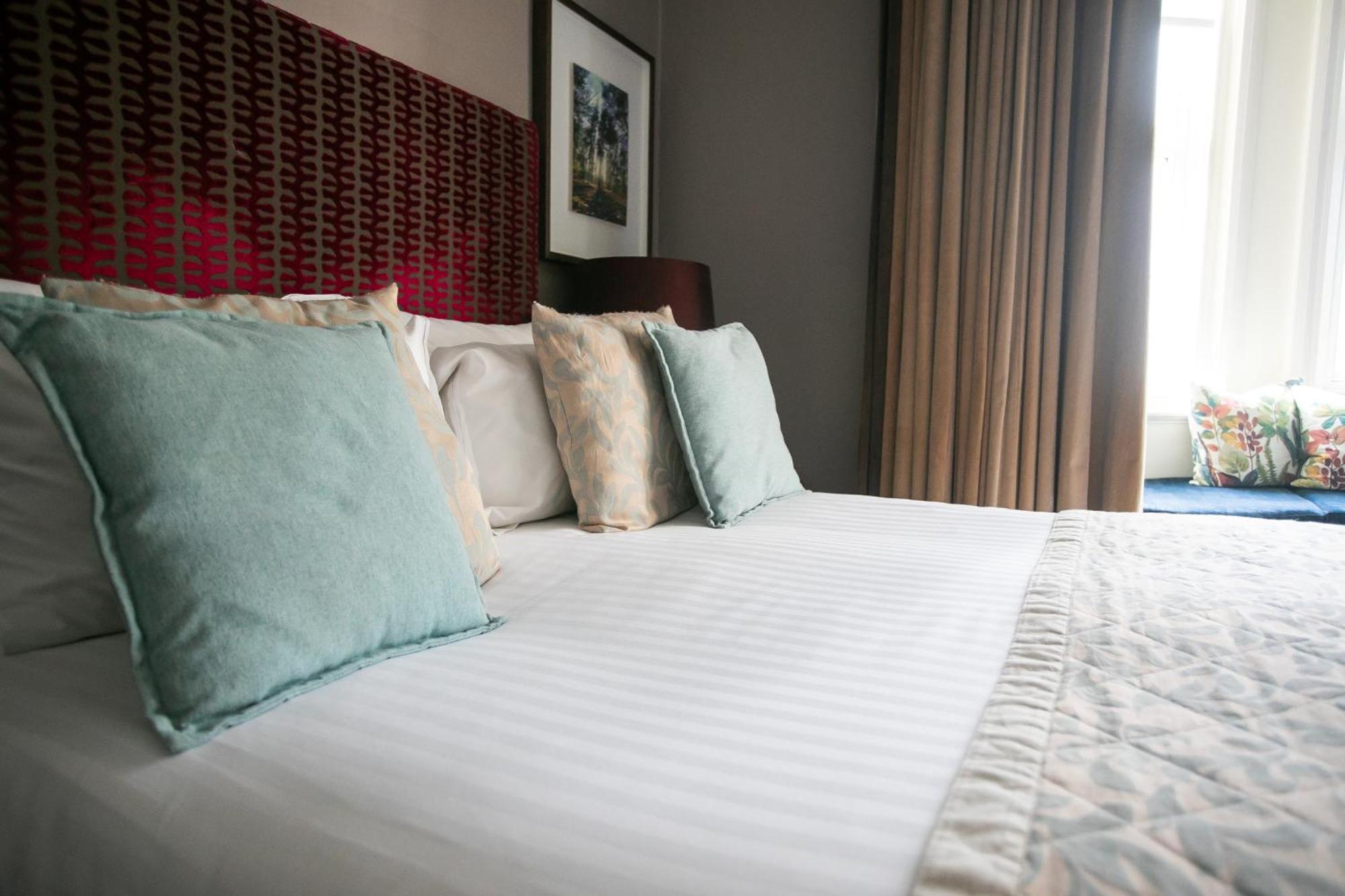 Hartsfield Manor Hotel Dorking Bilik gambar